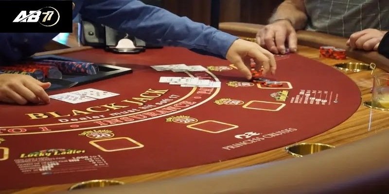 Những mẹo hay trong blackjack là gì